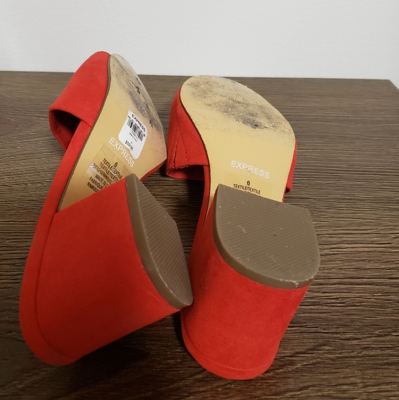 Express Sandals - Picture 6 of 6